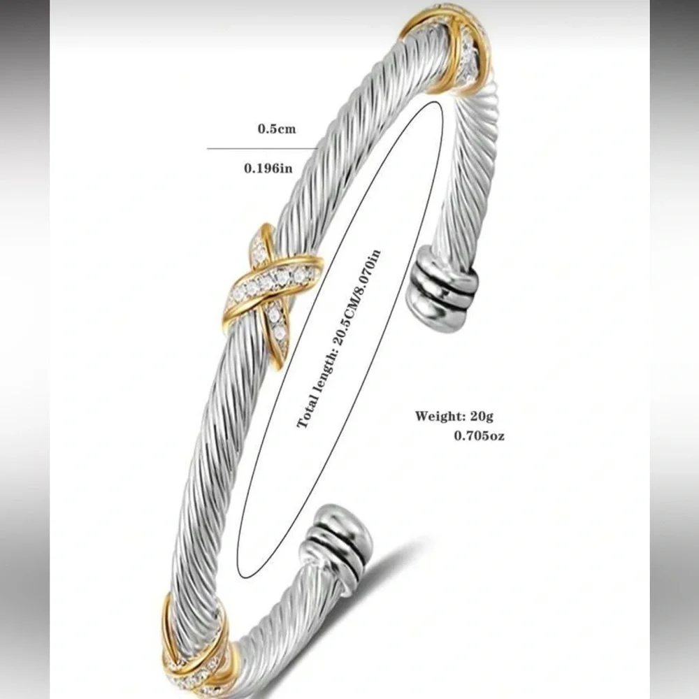 Luxury Gold Bezel Bangle– Modern Muse Elegance